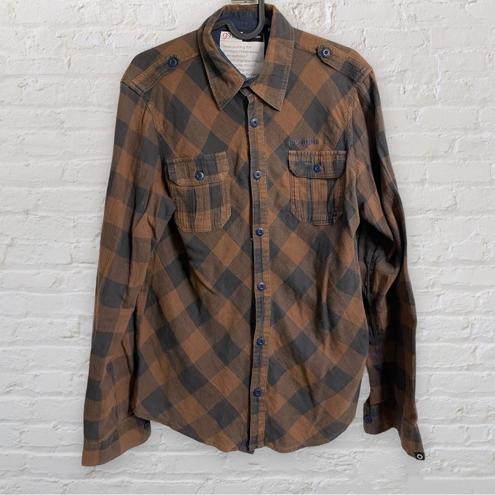 Gsus Sindustries Men’s plaid long-sleeve button up shirt, size medium